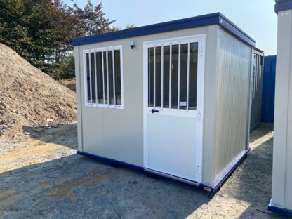 Nieuwe werfcontainer met zijraam 3000 mm bij 2400mm